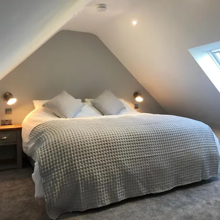 Newly Converted Luxury Barn With Private Hot Tub Bodfari Esterno foto